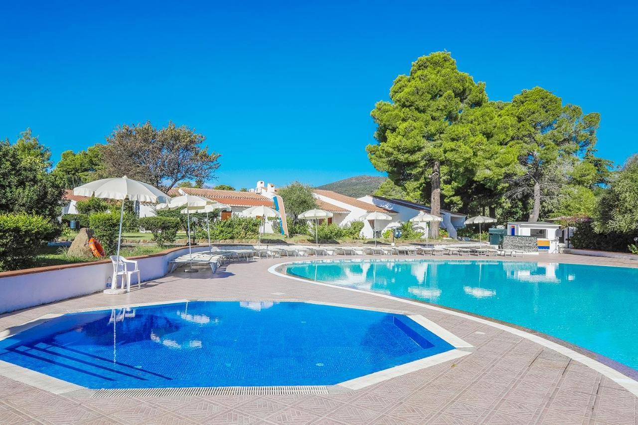 Villaggio Li Cucutti Agrustos エクステリア 写真
